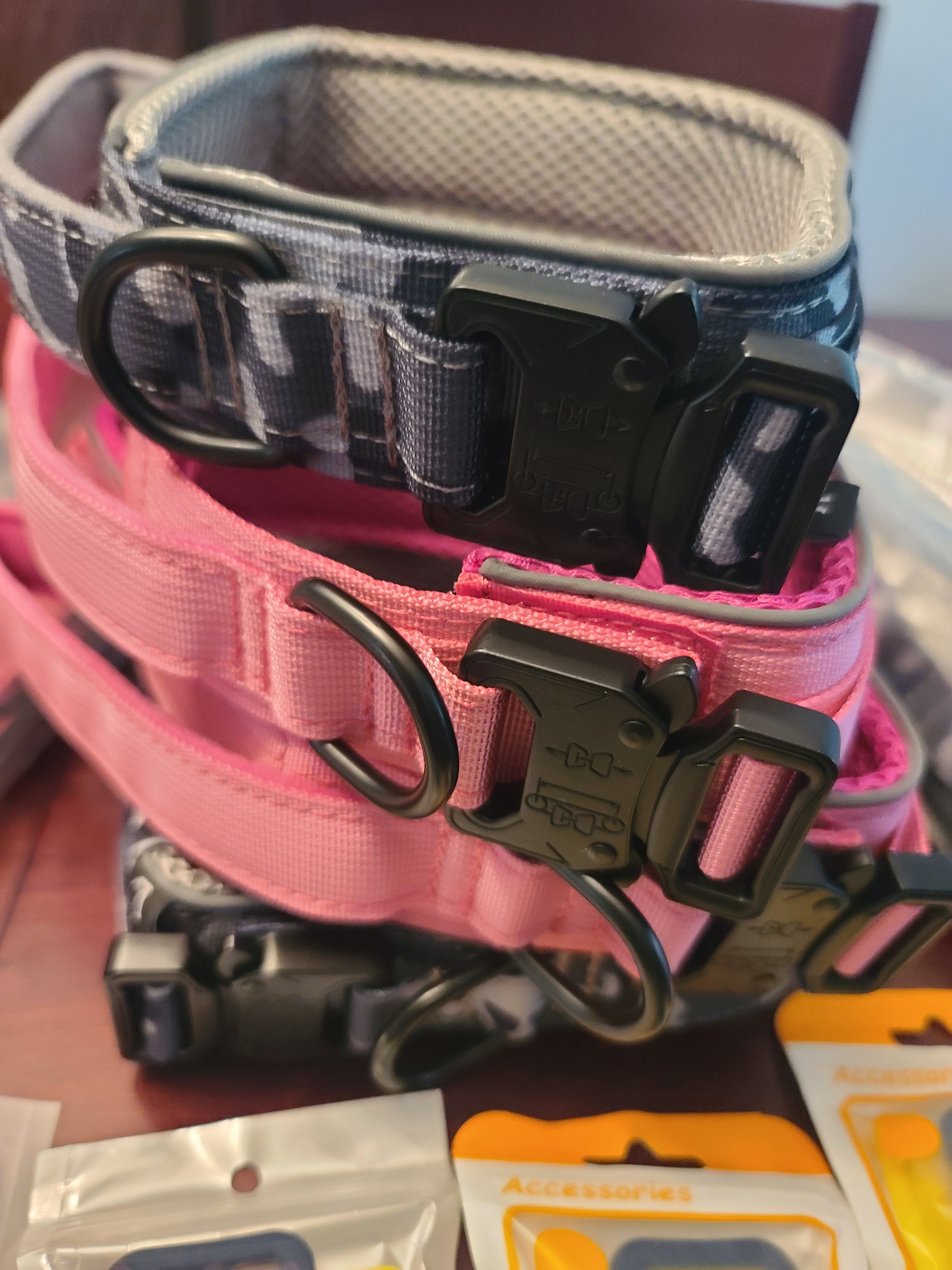 Tactical Collar and Air Tag Holder